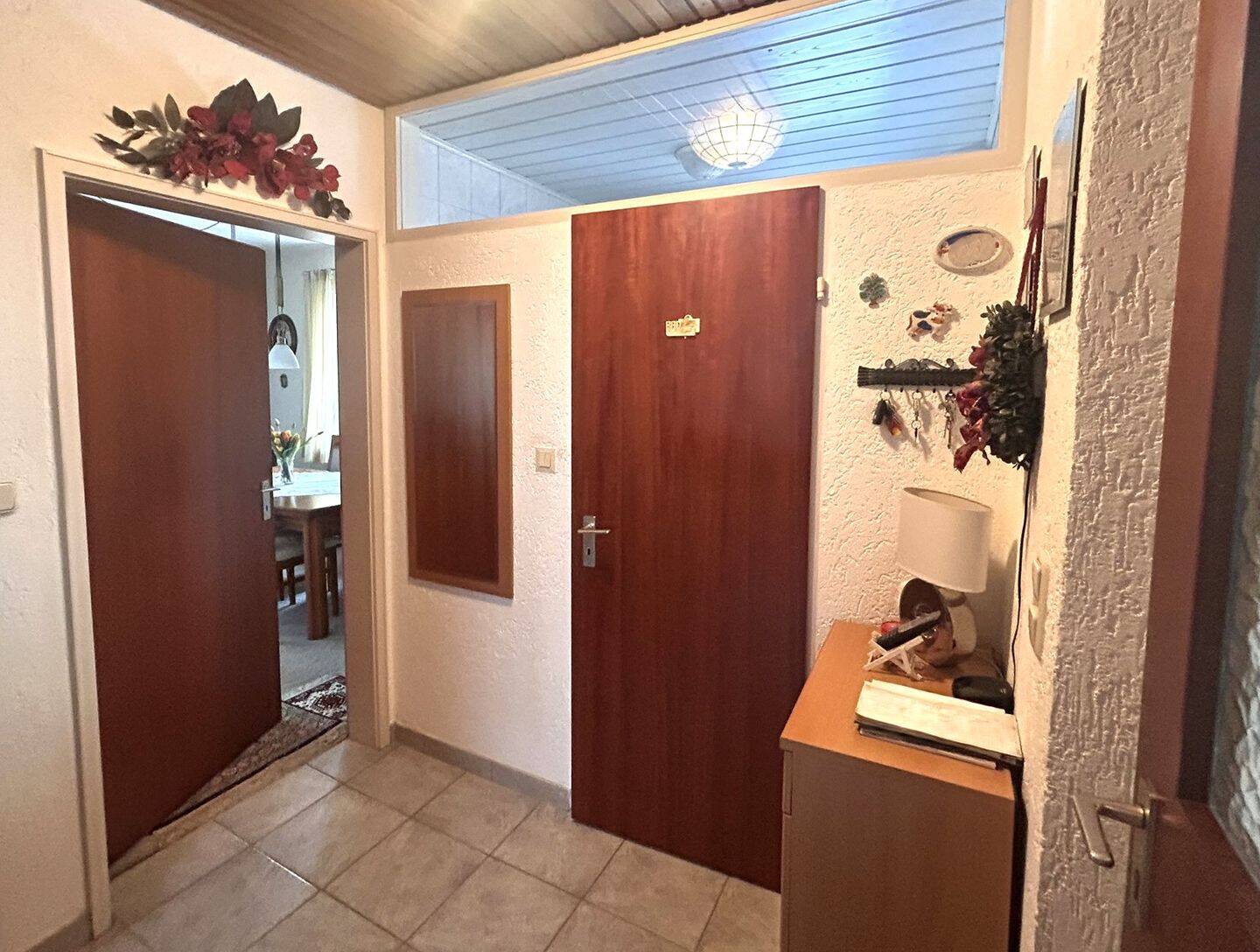 Ein Zuhause zum Ankommen: Sehr gepflegtes Haus mit Gartenparadies & Garage in ruhiger Wohnlage – Weiden in der Oberpfalz – Vorschaubild 8