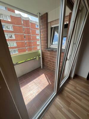 Moderne 2-Zimmer-Citywohnung mit Balkon und Einbauküche – 44135 Dortmund – Vorschaubild 3