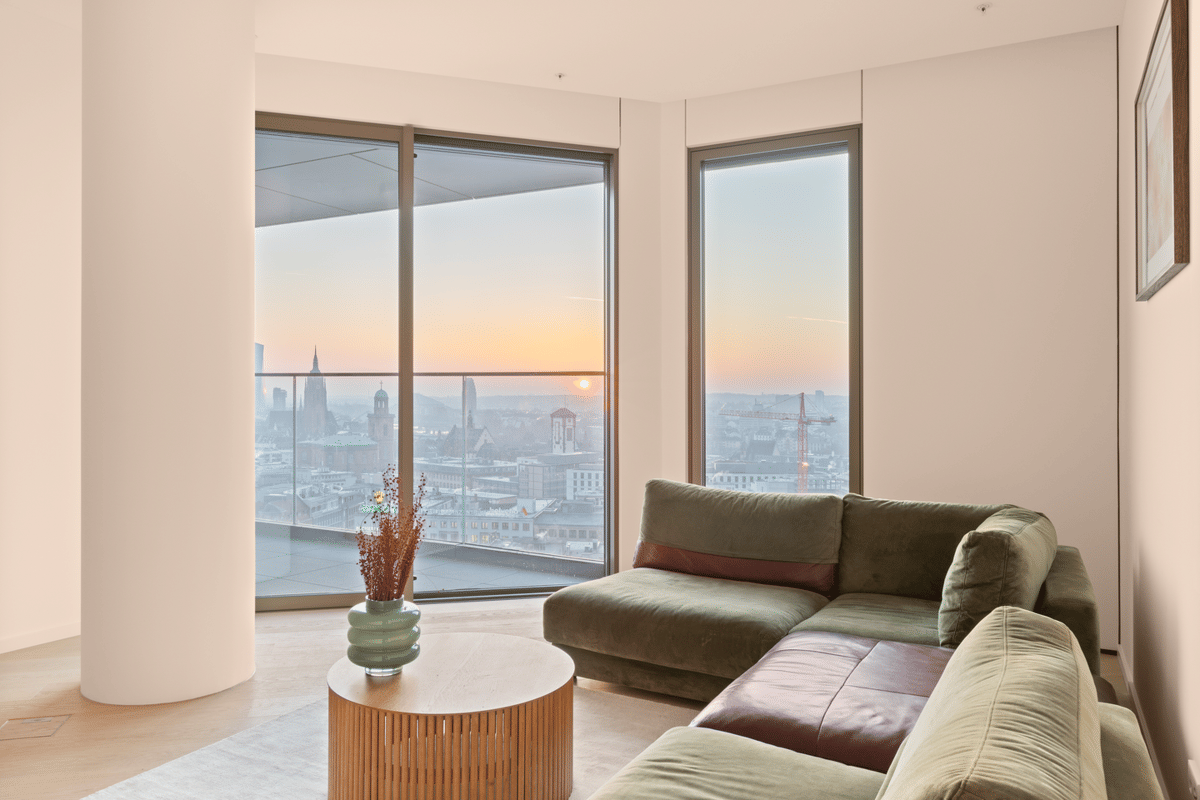 Tower life - 3 Zimmer Wohnung im FOUR - Südausrichtung – 60311 Frankfurt am Main – Bild 1 von 9