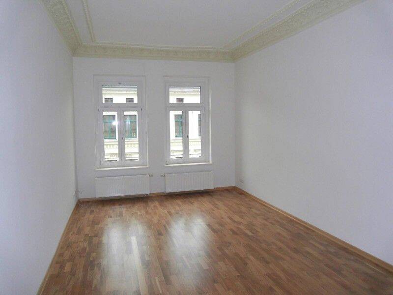 Gneisenaustraße! sanierte 3 Zimmer Wohnung mit Balkon und Einbauküche! – Leipzig – Vorschaubild 3