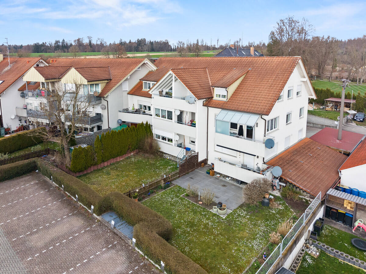 Vorteilhaft geschnittene 3,5-Zimmer-Wohnung in Mochenwangen – 88284 Wolpertswende – Bild 1 von 9