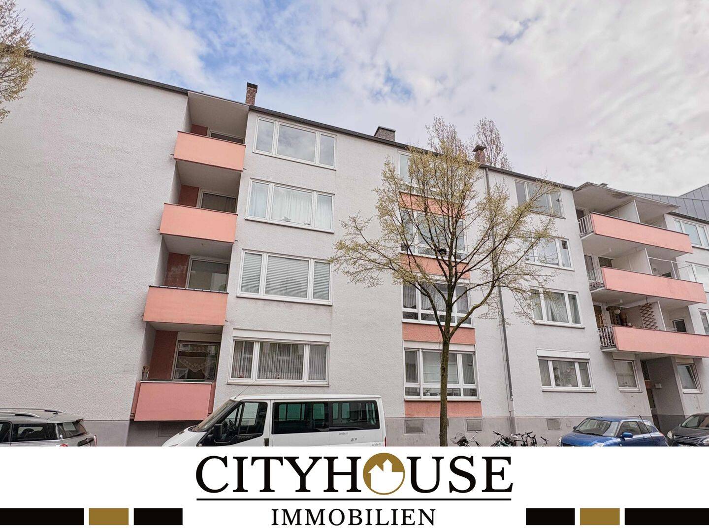 CITYHOUSE: Moderne, sanierte Wohnung mit Balkon zum Wohlfühlen – Köln – Bild 1 von 9
