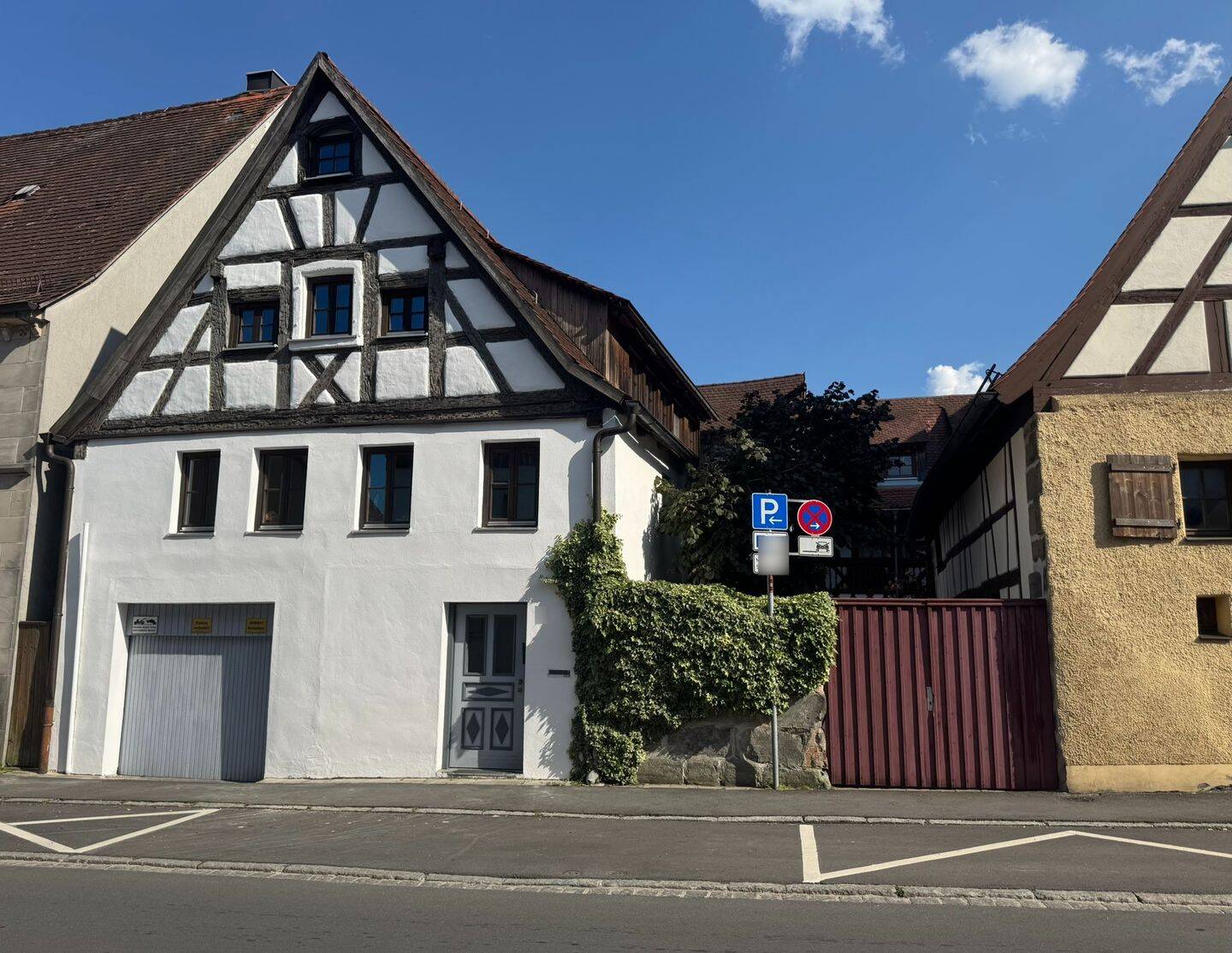 Charmantes Fachwerkhaus im Ensembleschutz mit moderner Wohnqualität in Altdorf bei Nürnberg – Altdorf bei Nürnberg – Vorschaubild 2