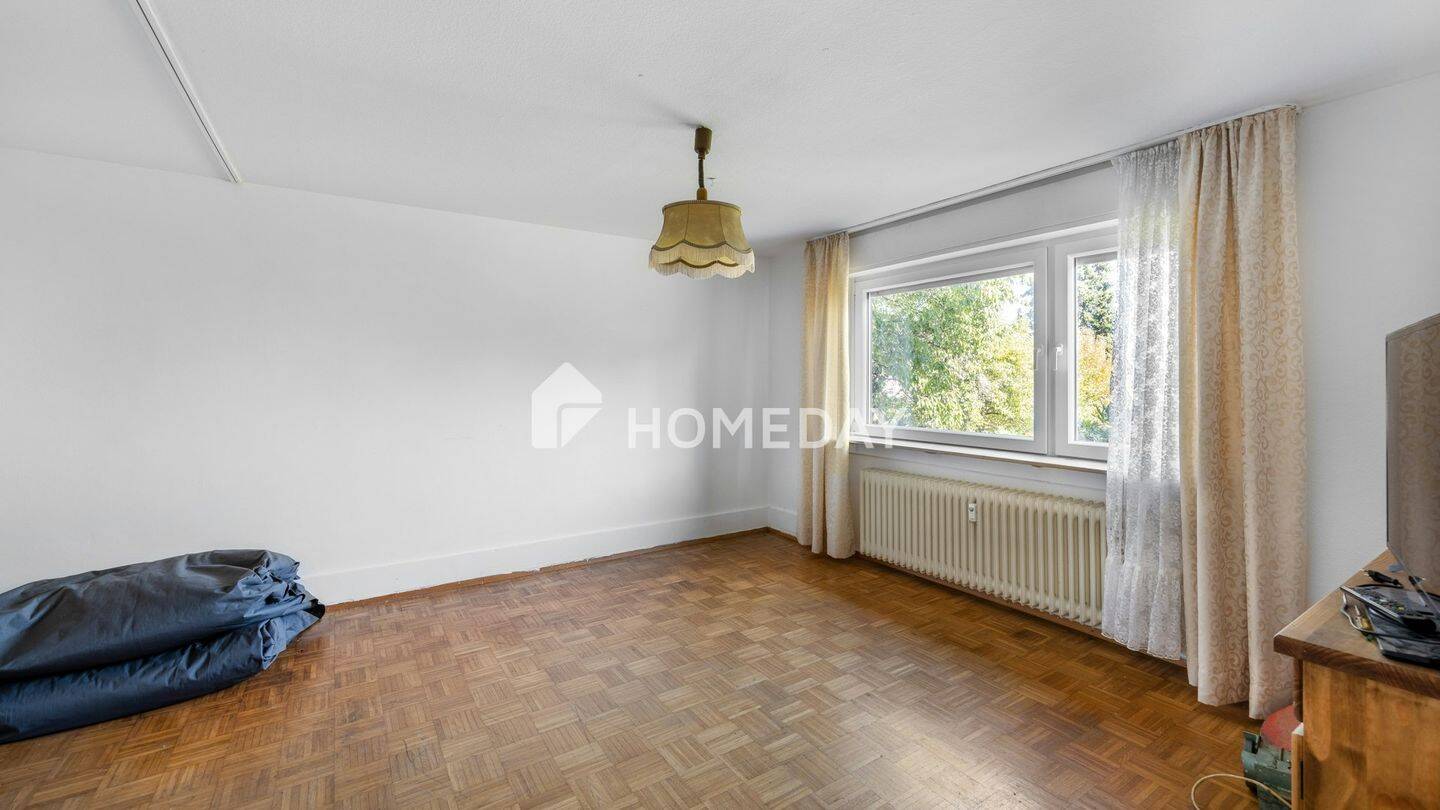 Großzügiges MFH mit Garten, Balkone, Terrasse und Aussicht: ideal für Familien und Visionäre – Pforzheim – Vorschaubild 4