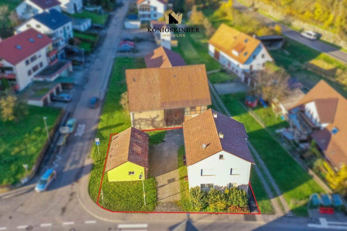Ihr nächstes Renditeobjekt-vom Bestand zum Mehrwert! 2-FH mit Wertsteigerungspotenzial-3.WE möglich – Mönsheim – Bild 1 von 9