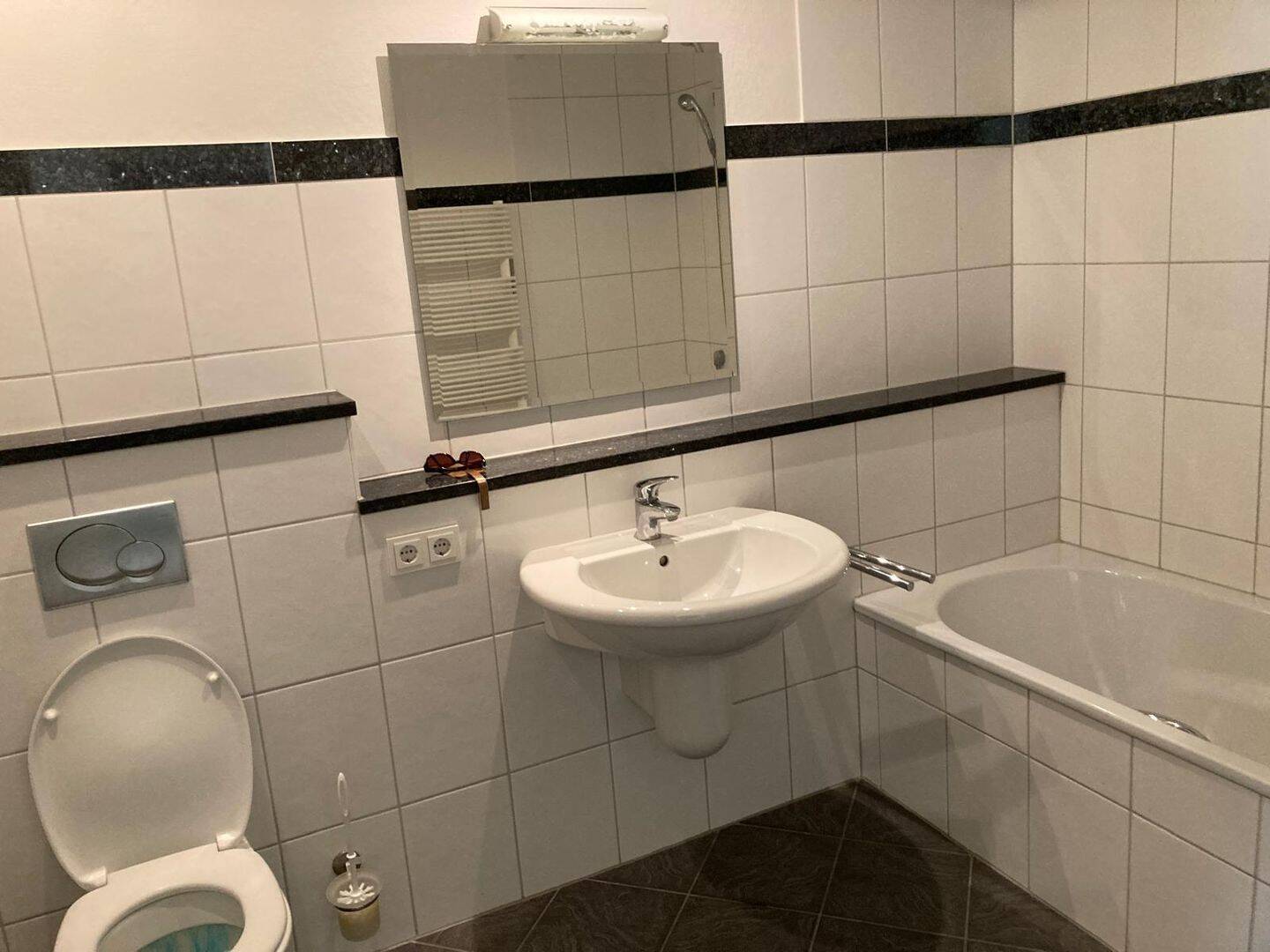 Stilvolle 2-Zimmer-Wohnung mit Balkon in Bestlage von Johannis – Nürnberg – Vorschaubild 7