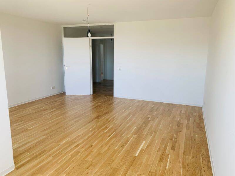 Helle 3-Zimmer-Wohnung mit Einbauküche! – Nürnberg – Vorschaubild 3