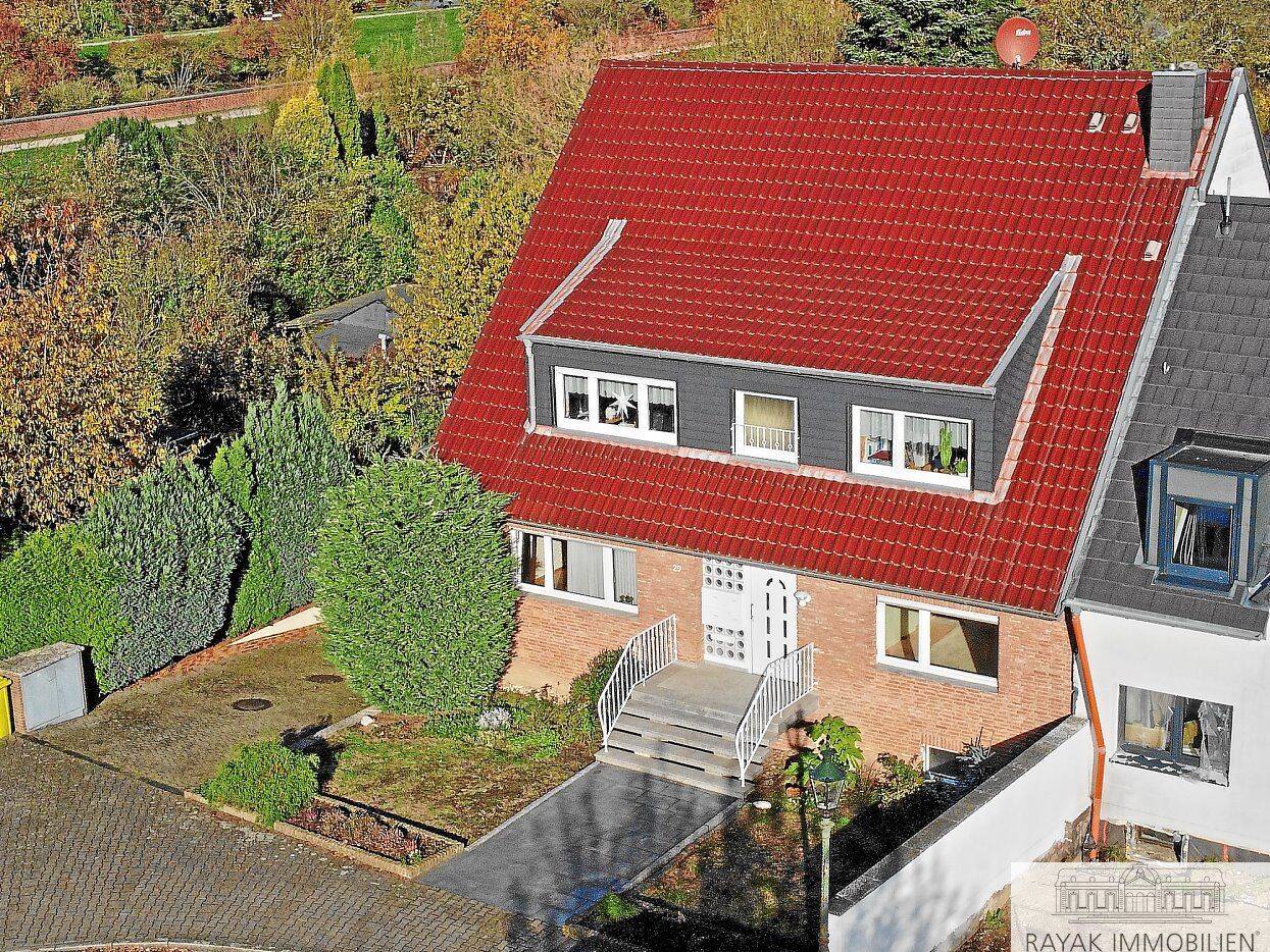 Zweifamilienhaus zum Kauf in Düsseldorf-Wersten - Rayak Immobilien, Ihr Makler für Düsseldorf – Düsseldorf – Vorschaubild 2