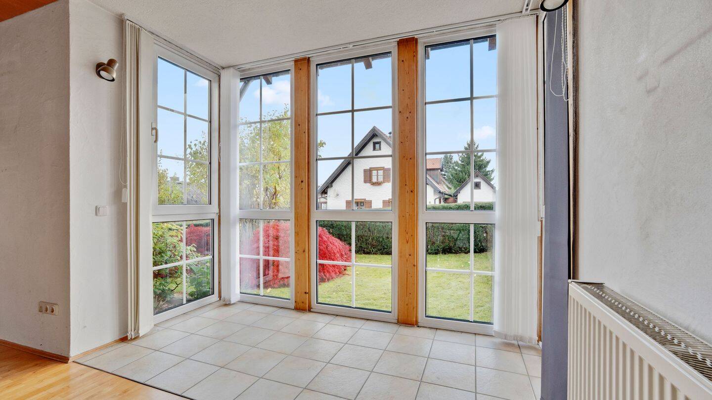 Ruhige Lage! Gepflegtes Einfamilienhaus mit tollem Garten und großer Südwest-Terrasse – Rugendorf – Vorschaubild 5