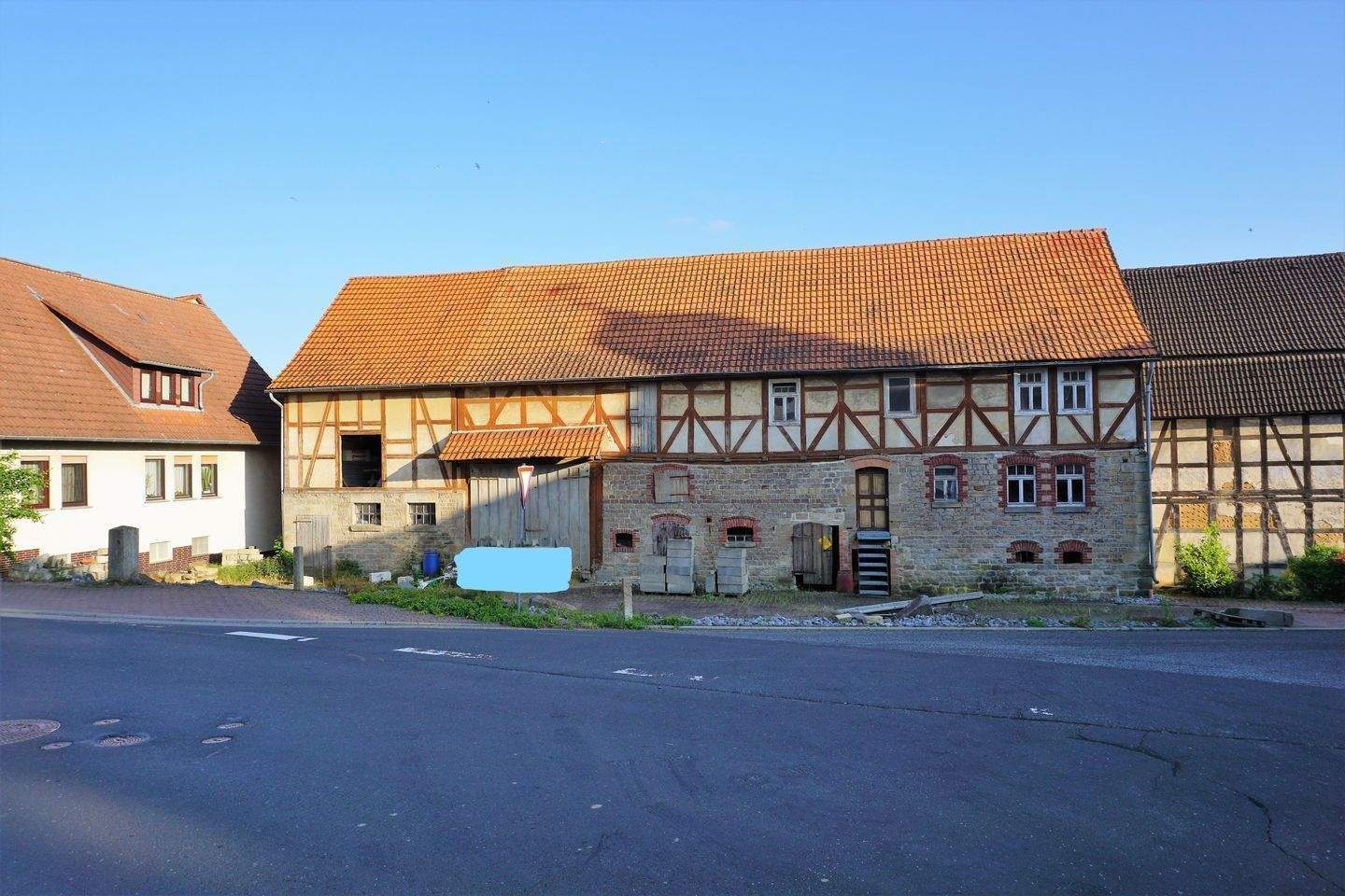 ***Restbauernhof für Renovier in Knüllwald-Oberbeisheim zu verkaufen*** – Knüllwald – Bild 1 von 2