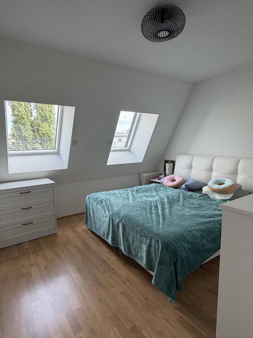 Penthouse-Feeling mit Aufzug & Dachterrasse: ruhig wohnen, privat genießen, attraktiv vermieten – Berlin – Vorschaubild 4