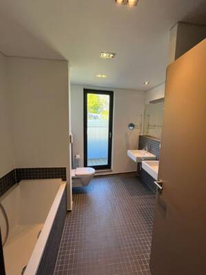 Helle 3-Zimmer-Wohnung mit großzügigem Wohn-/Essbereich und modernem Grundriss – 22587 Hamburg – Vorschaubild 9