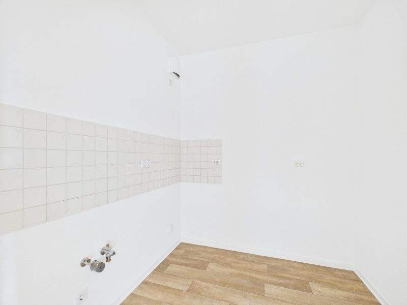 3-Raum-Wohnung mit Balkon auf dem südlichen Sonnenberg – Chemnitz – Vorschaubild 3
