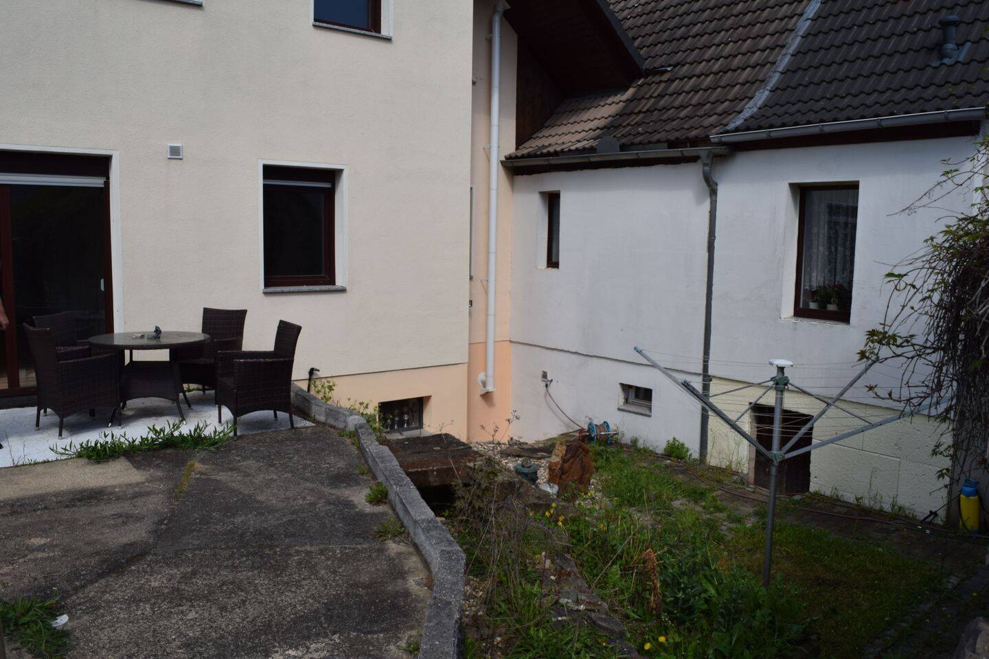 Haus - Baujahr 2000 mit Wiesengrundstück, Pool, Garage in Sennewitz/Halle; gute Lage, grüne u. ruhige Umgebung – Petersberg – Vorschaubild 6