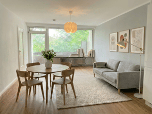 Moderne 2-Zimmer-Wohnung mit Balkon in grüner und zentraler Lage vor den Toren der Altstadtinsel! – 23568 Lübeck – Vorschaubild 3