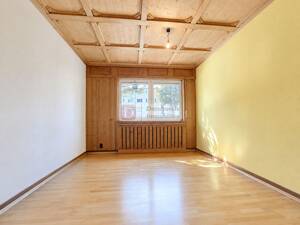 Top!! Charmantes Reihenmittelhaus mit 6 Zimmern, Garten und Garage – 60433 Frankfurt am Main – Vorschaubild 3