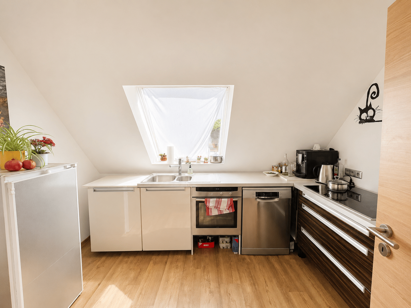 RENDITEOBJEKT: Vielseitige Immobilie mit Gewerbeeinheit und Wohnraum – Schwebheim – Vorschaubild 5