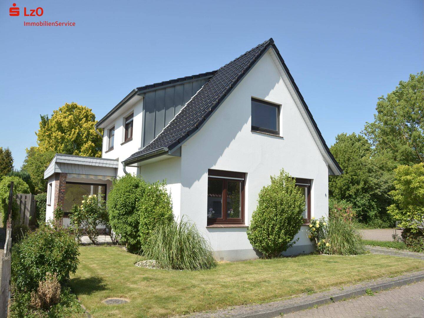 Anfragestopp! Gepflegtes Einfamilienhaus in Sackgassenlage – Brake – Bild 1 von 9