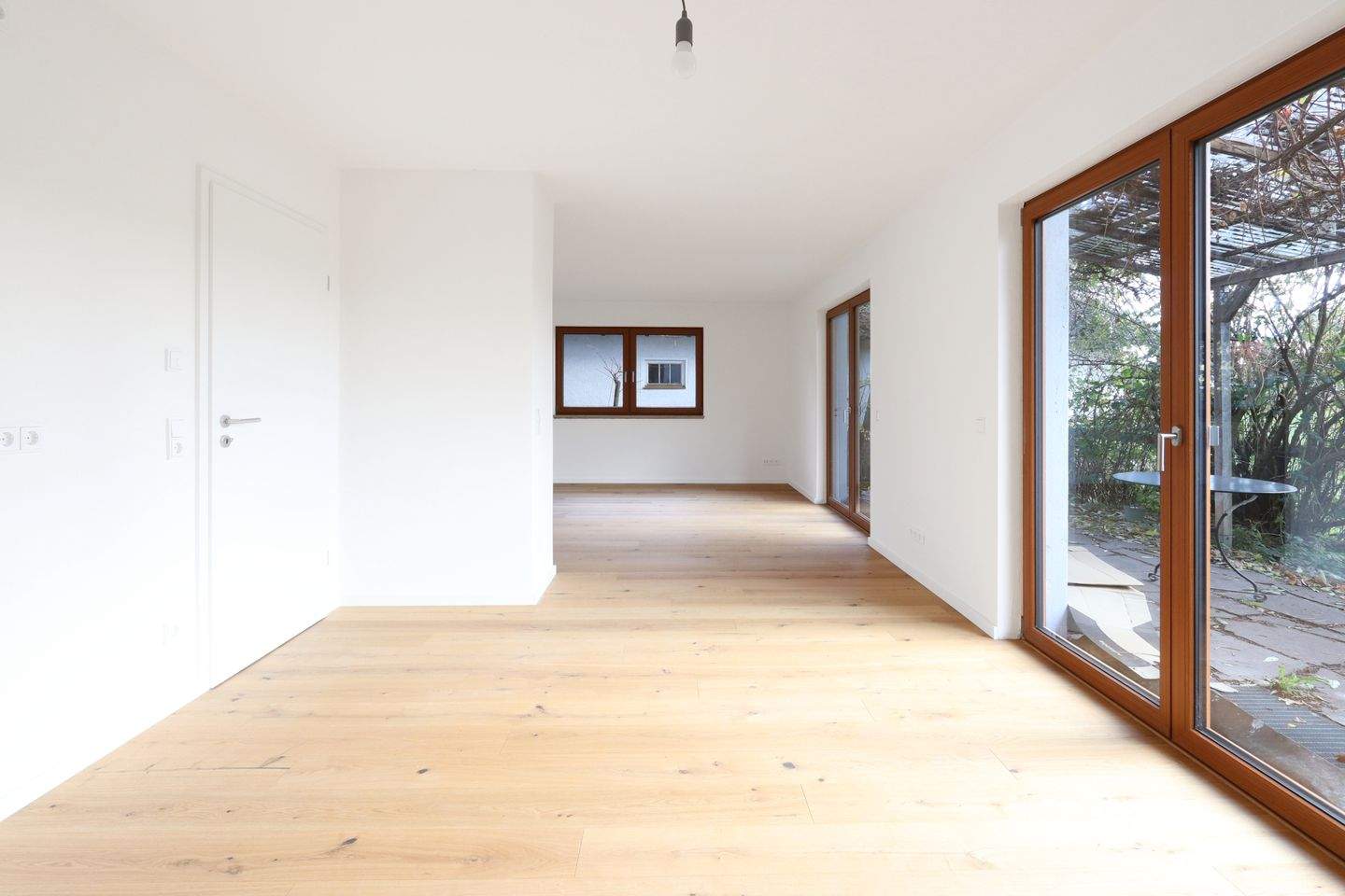 Modern wohnen, ruhig leben – Top Saniertes Einfamilienhaus mit Terrasse und Garage – Wolfratshausen – Vorschaubild 7