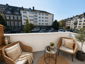 Kompakte Altbauwohnung im Hochparterre mit Süd-Balkon im herrlichen Zooviertel! – 40237 Düsseldorf – Vorschaubild 2