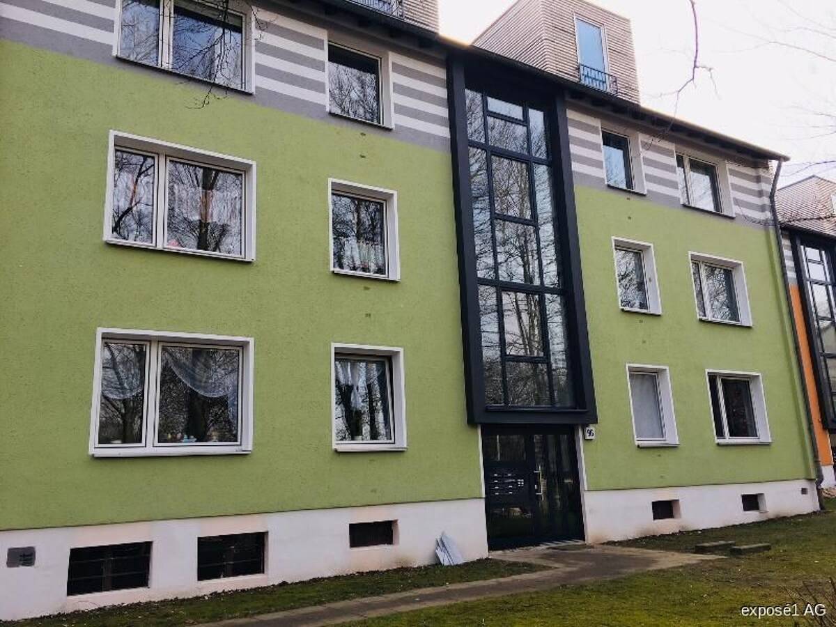 SHG+++ Schöne 2,5-Zimmerwohnung im DG mit kleinem Austritt/Loggia - Möbel mit zu verkaufen – 58097 Hagen – Bild 1 von 8