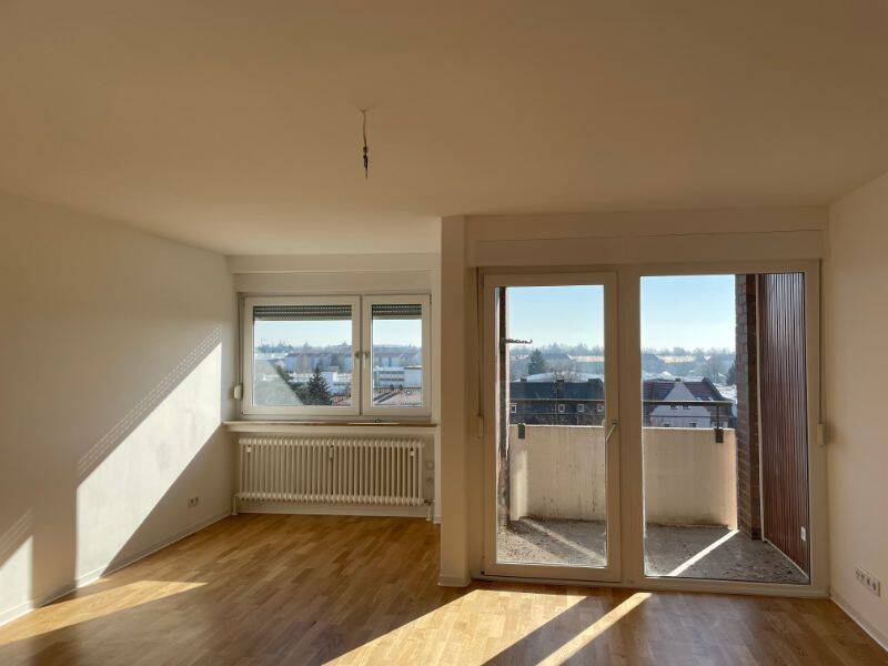 Schöne 3 Zimmer-Wohnung mit Loggia – Nürnberg – Bild 1 von 9