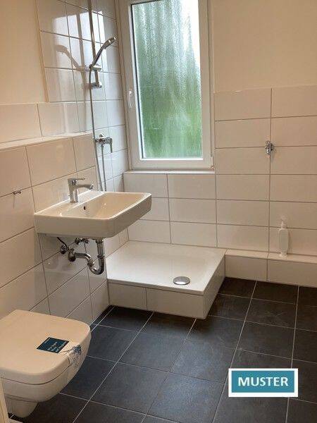 Nachmieter ab sofort gesucht! Ansprechende 2-Zimmer-Wohnung – Lübeck – Vorschaubild 2