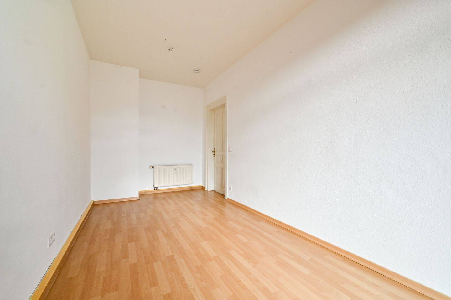 Helle 3-Raum-Wohnung mit Balkon im denkmalgeschützten Haus auf dem Chemnitzer Sonnenberg – Chemnitz – Vorschaubild 7