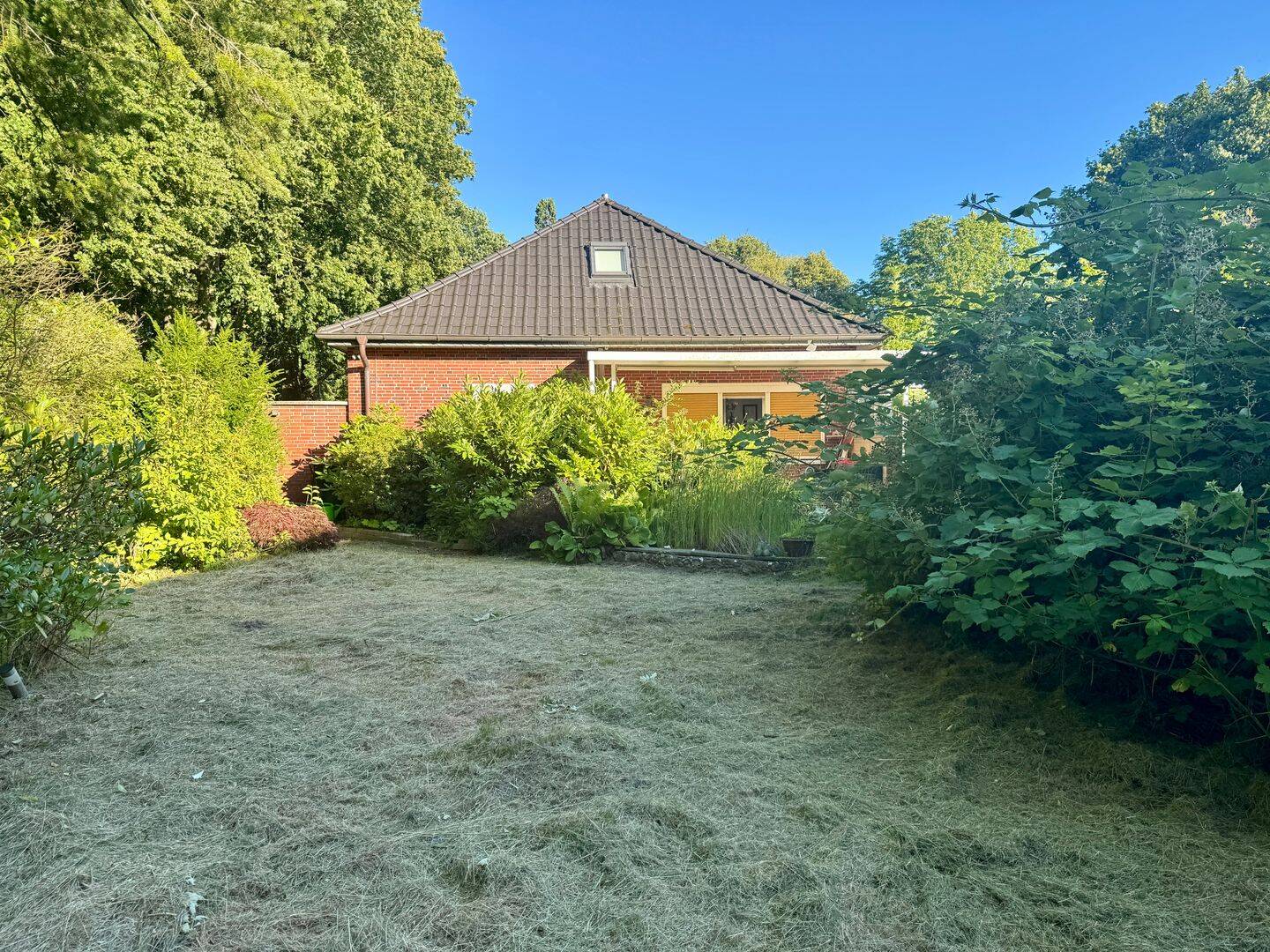Modernisiertes Einfamilienhaus im Bungalowstil mit Doppelgarage in Rüstersiel – Wilhelmshaven – Vorschaubild 3