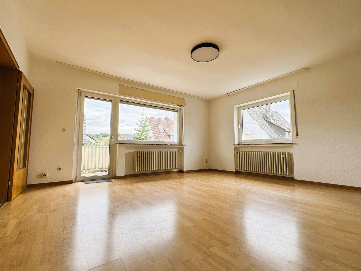 ***Zweifamilienhaus mit großem Grundstück in Aßlar-Berghausen*** – Aßlar – Vorschaubild 9