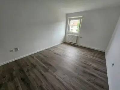 3-Zimmerwohnung renoviert mit Einbauküche – Hersbruck – Vorschaubild 8