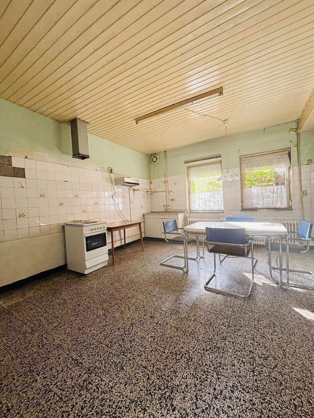 Sanierungsbedürftiges Wohn- und Geschäftshaus mit großem Grundstück – Müden (Aller) – Vorschaubild 9