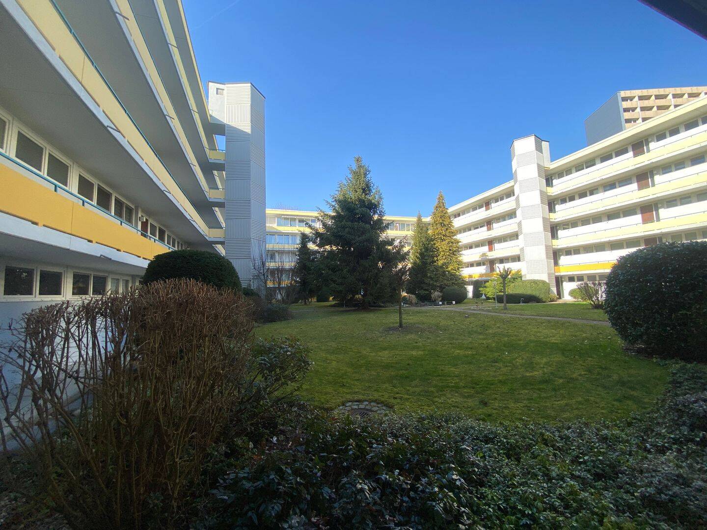 3 Zimmer EG Wohnung in Erlangen Bruck Provisionsfrei – Erlangen – Vorschaubild 2