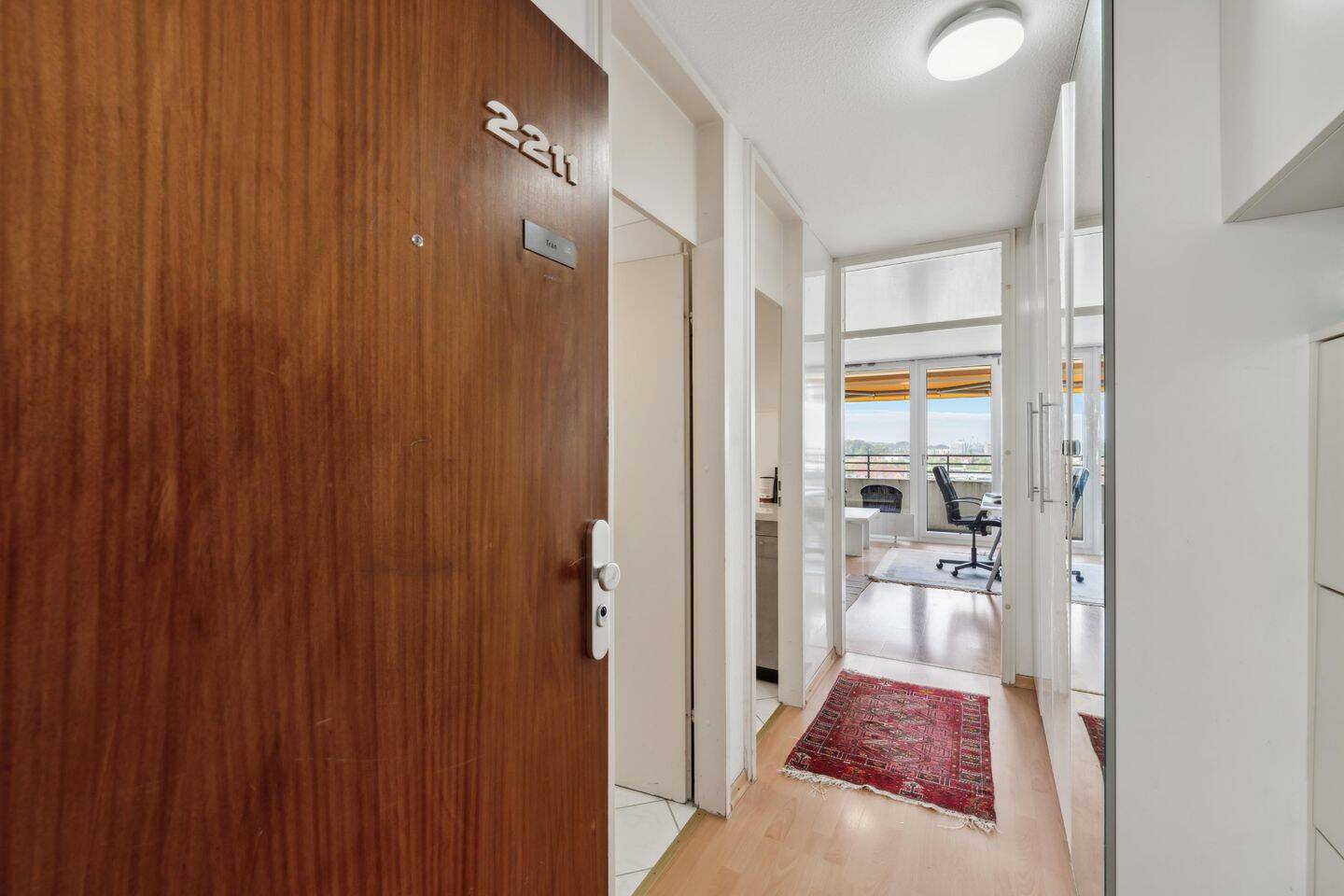 Top Studio-Apartment in Schwabing mit herrlichem Ausblick! – München – Vorschaubild 4