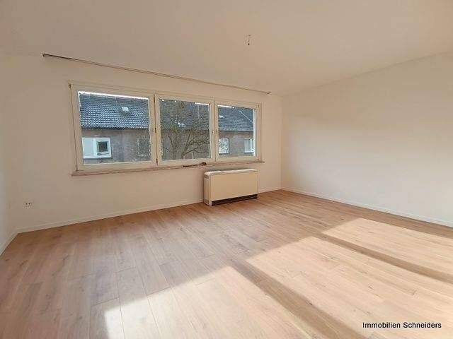 DU-Untermeiderich, Straßburger Straße 48 - Komplett sanierte 2 Zimmer-Wohnung ab Juli zu mieten !! – Duisburg – Vorschaubild 2