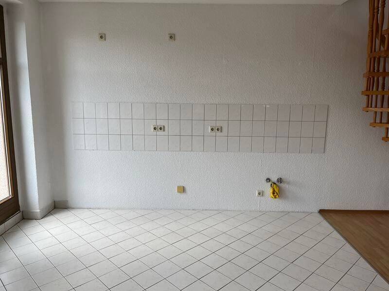 Helle und vermietete Maisonette DG 2-Zi. mit Balkon, Aufzug, Laminat, Wanne und Dusche in Bestlage * – Chemnitz – Vorschaubild 7