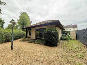 Freistehender Bungalow auf einer Ebene – 51061 Köln – Vorschaubild 2
