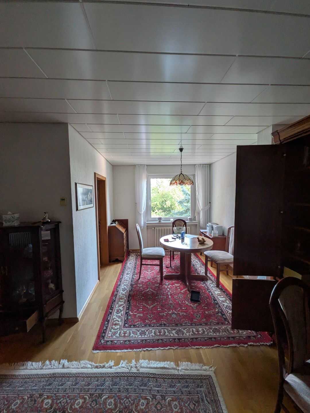 Ruhige, gut geschnittene Balkonwohnung mit Einbauküche und Waldblick – Saarbrücken – Vorschaubild 3