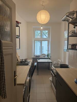 Gut geschnittene 2-Zimmerwohnung mit Dielenboden und Nähe zum Schlosspark Charlottenburg – 10589 Berlin – Vorschaubild 6