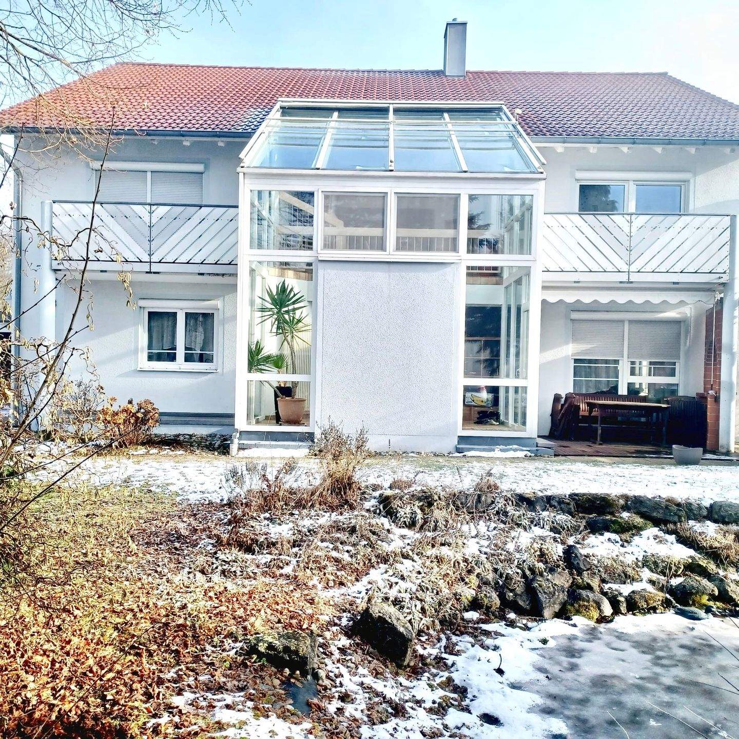 Großzügiges massives 1-2 Familien Architektenhaus in sehr guter Wohnlage bei Biberach mit 2 großen Garagen – Biberach an der Riß – Vorschaubild 2