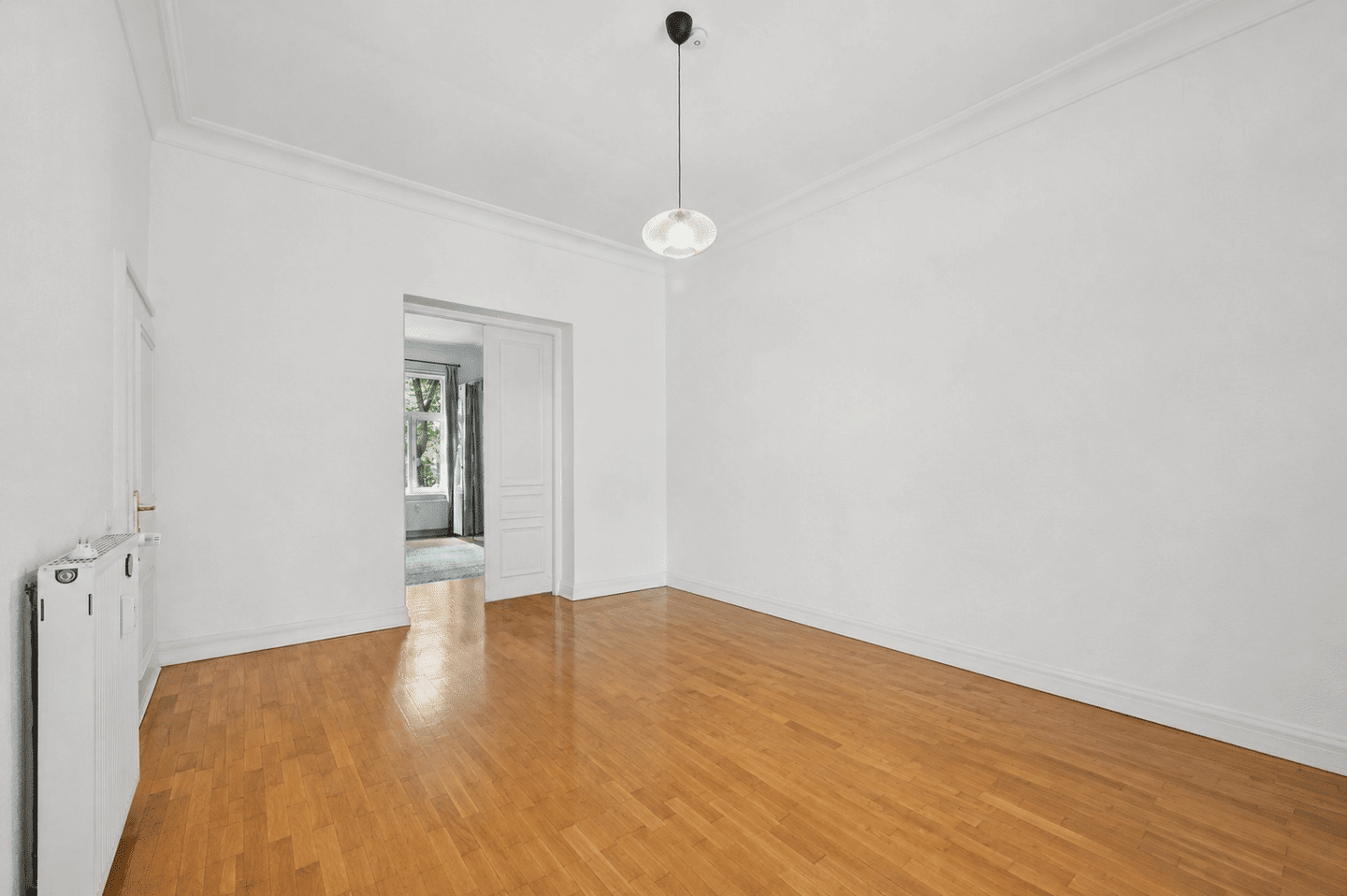 Gründerzeit-Altbau - bezugsfreie 4-Zimmer-Wohnung mit Balkon im Herzen der Bonner Südstadt – Bonn – Vorschaubild 4
