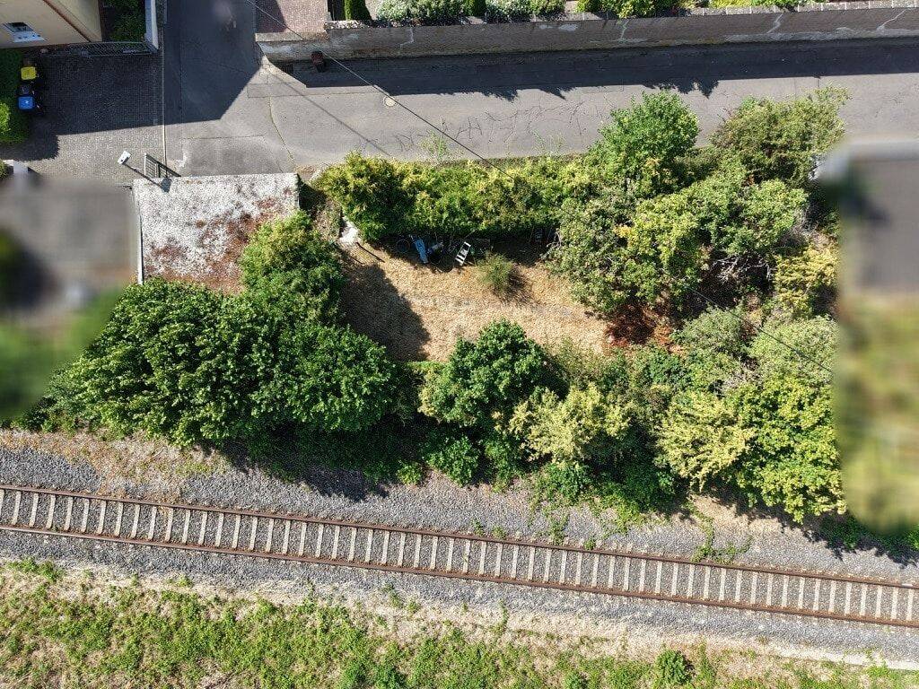 Baugrundstück mit zwei vermieteten Garagen in ruhiger Wohnlage von Mayen!
