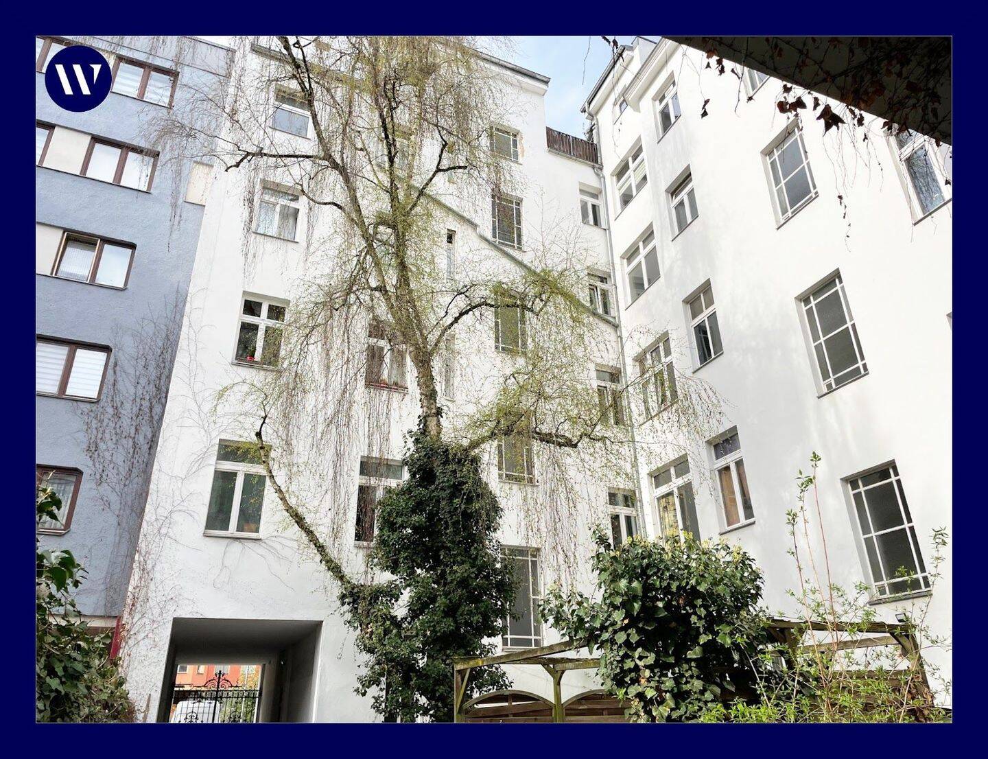 Kreuzberger Kiez: 2-Zimmer-Wohnung zum Selbstbezug, sanierter Altbau, Dielenboden, provisionsfrei