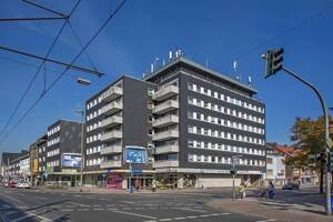 Zentral gelegene 2-Zimmer-Balkonwohnung mit neuem Laminat - jetzt 500EUR Einkaufsgutschein sichern!