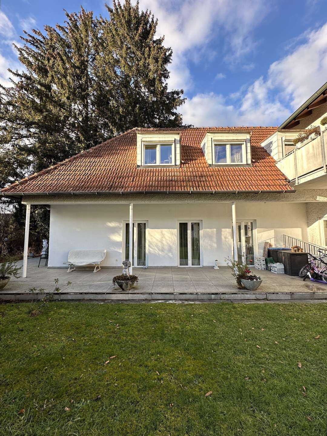 Katip | Gehobene Ausstattung auf zwei Ebenen - 5 ZKB, Terrasse, Kamin, uvm..