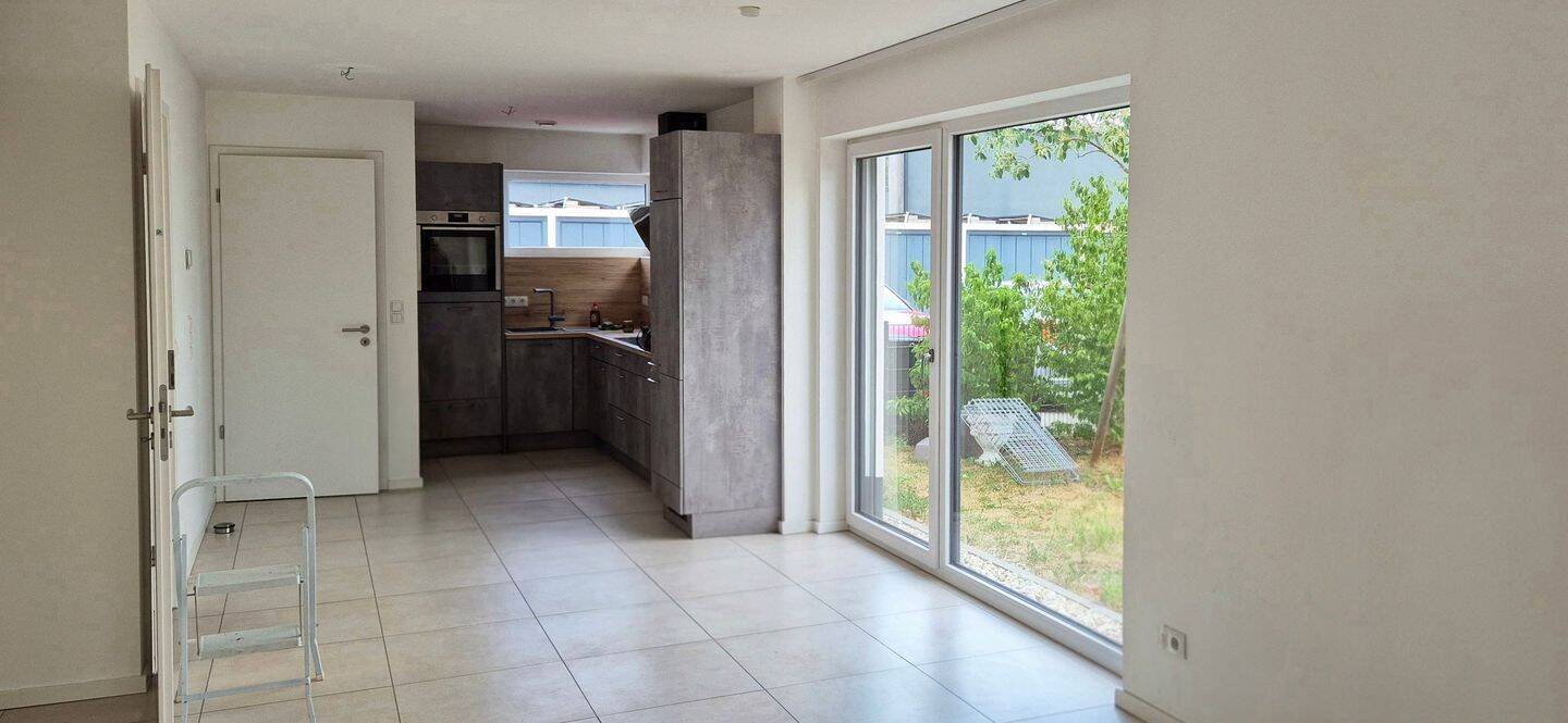 Reiheneckhaus mit Dachterrasse – Essenbach – Vorschaubild 3