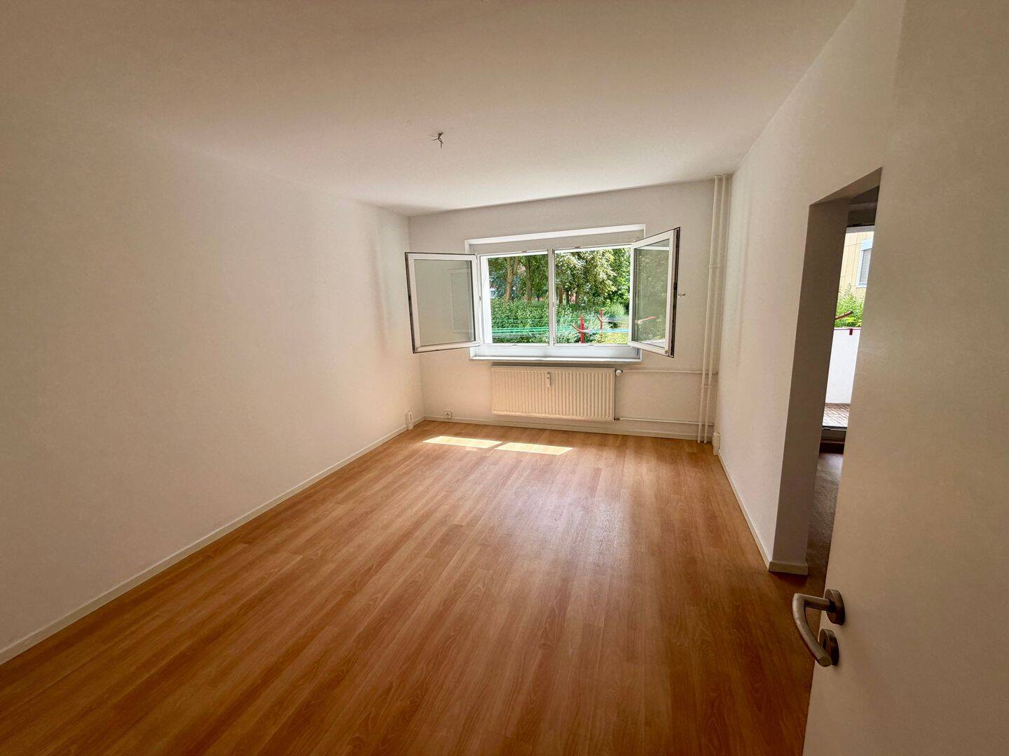 DOPPELCHANCE BLN-HOHENSCHÖNHAUSEN: ZWEI ATTRAKTIVE 2,5-ZI.-WHG. FÜR SELBSTNUTZER & KAPITALANLEGER !