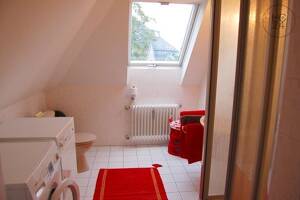 Nette Dame als Mitbewohnerin für möbliertes Zimmer mit Familienanschluss gesucht – 50668 Köln – Vorschaubild 4