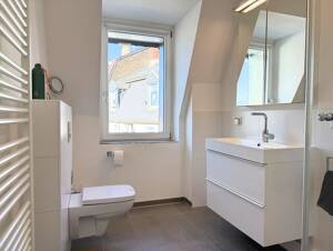 Ein besonderes Stück Nordend - stilvoll saniert, hochwertig ausgestattet & vermietet – 60389 Frankfurt am Main – Vorschaubild 3