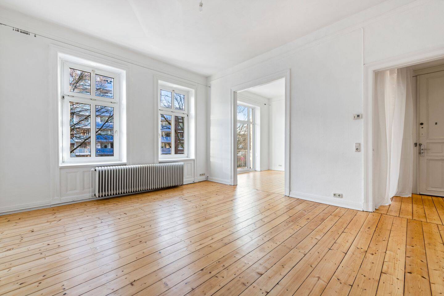 Stilvolle Altbauwohnung in Altona mit hohen Decken, Dielenboden und Balkon – Hamburg – Vorschaubild 6